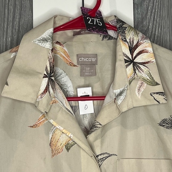 275. CHICOāS Tropical Inspired Button Down Shirt 0P - Picture 2 of 8